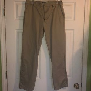 IZOD Men’s dress khaki pants size 32x32 slim